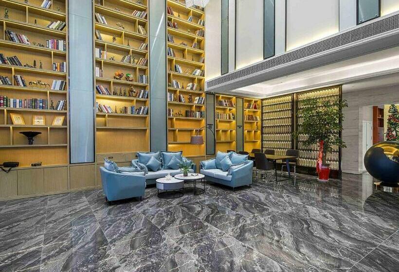 Kyriad Marvelous Hotel Henan Xinyang Pingqiao Plaza