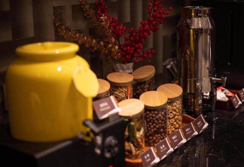 Metropolo Hotel Zhenjia Wanda Plaza Railway Station