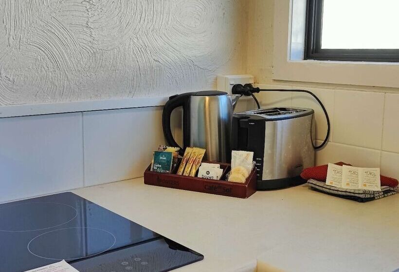 汽车旅馆  Kings Court Motor Lodge