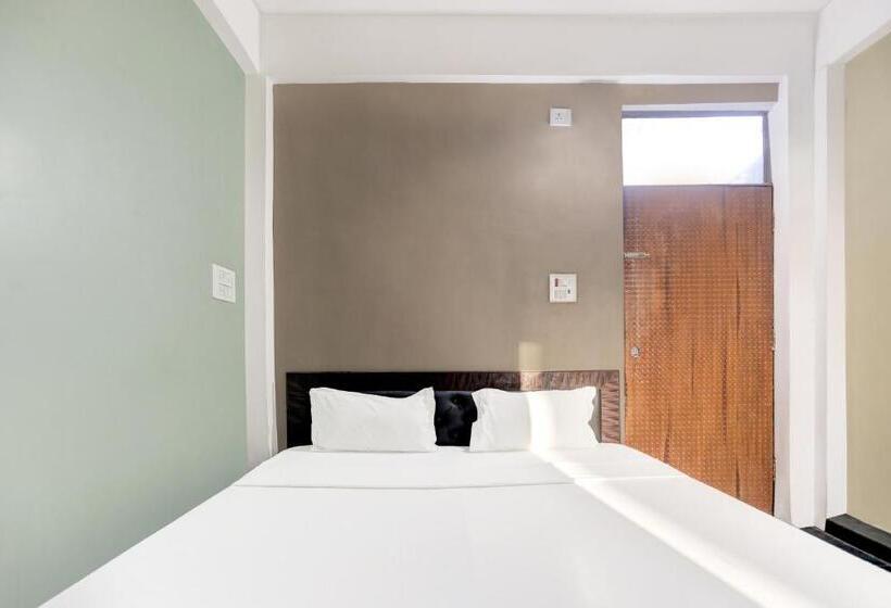 Oyo T Heritage Hotel And Restaurant