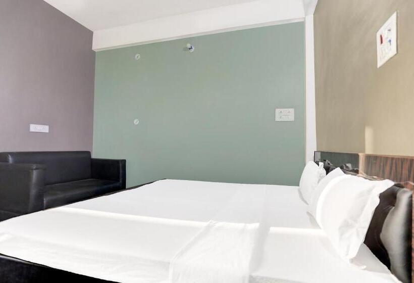 Oyo T Heritage Hotel And Restaurant