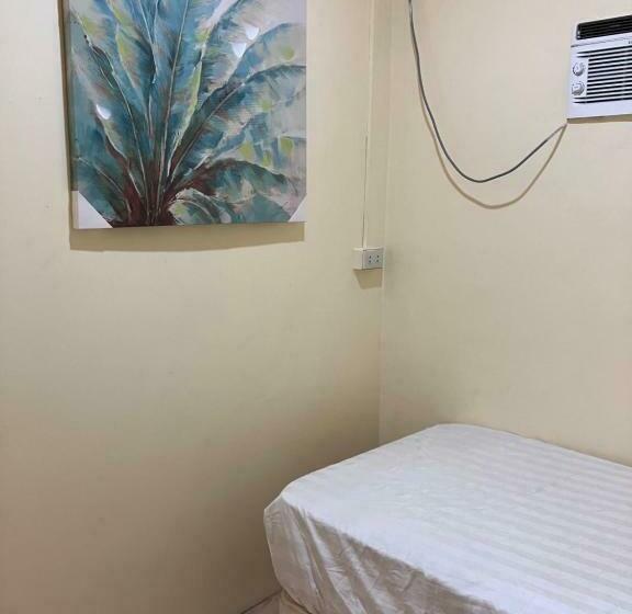 Resort S Side Hostel