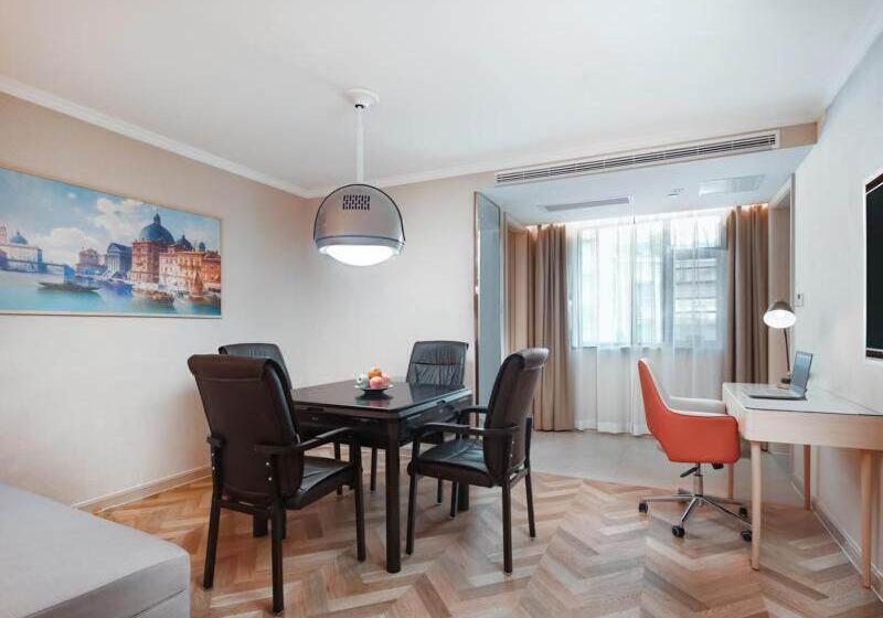 Vienna Hotel Changsha Yuelu Mountain University City Xihu Park