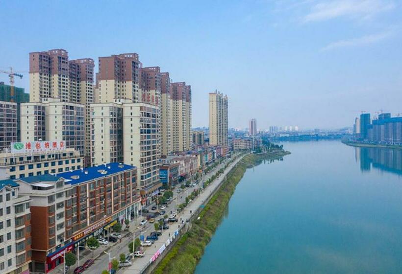 Vienna Hotel Hunan Shaoyang Longhui Bus Station