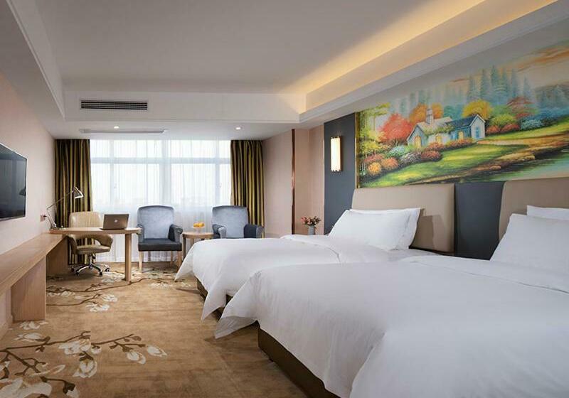 Vienna Hotel Yichun Administration Center Store