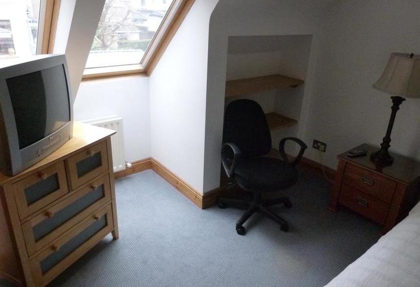 مبيت وإفطار Acton Lodge Guesthouse