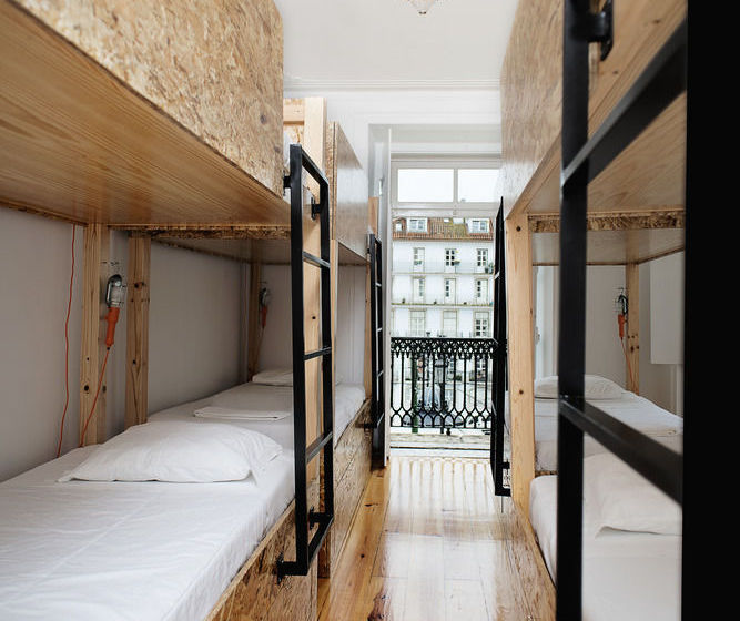 هاستل No Limit Bairro Alto