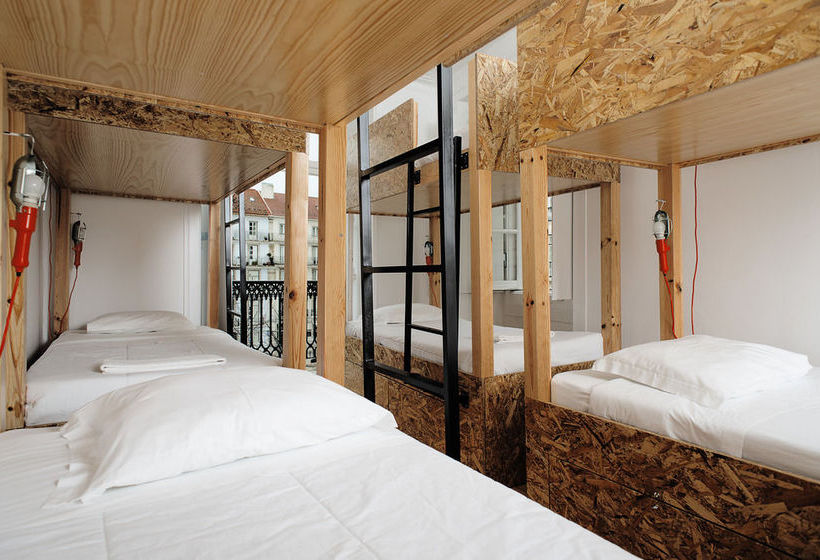 هاستل No Limit Bairro Alto