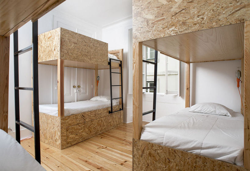 هاستل No Limit Bairro Alto