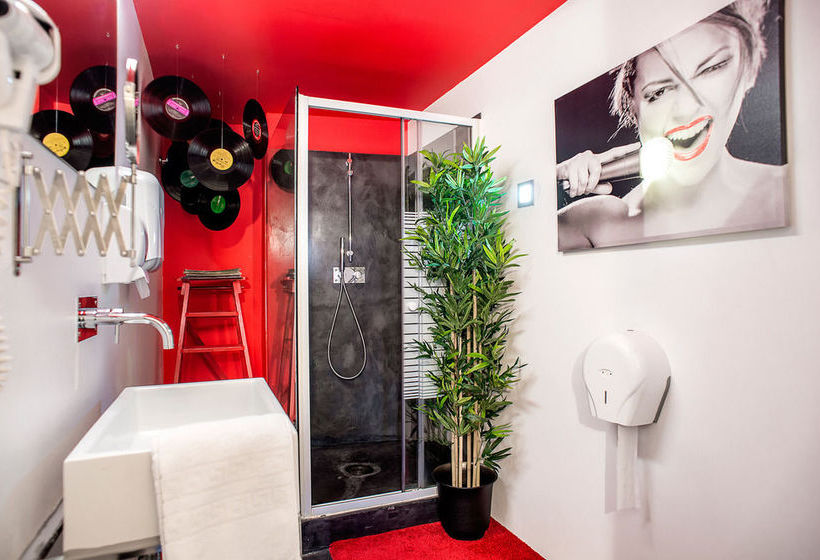 هاستل No Limit Bairro Alto