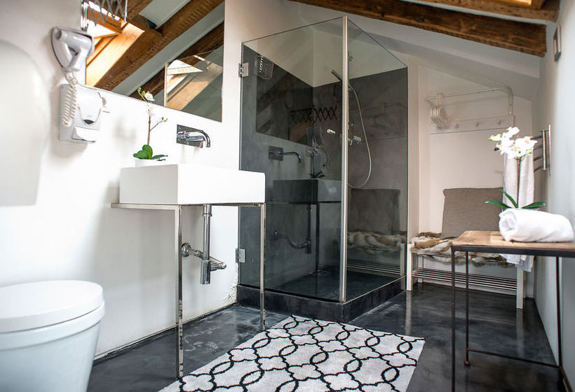 هاستل No Limit Bairro Alto