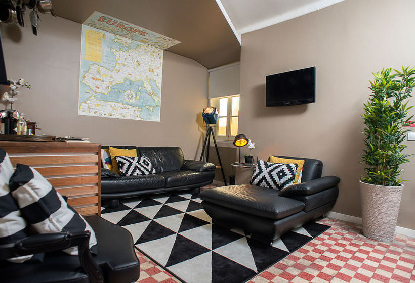 هاستل No Limit Bairro Alto