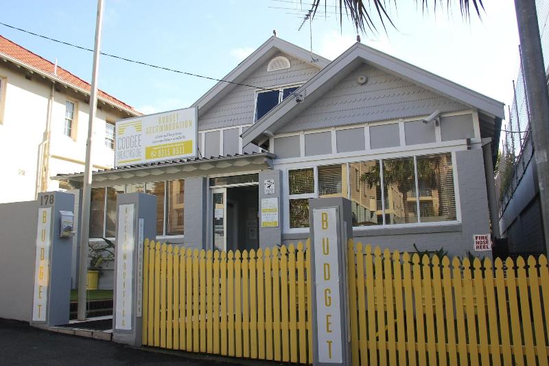 호스텔 Podbed Coogee Beachside