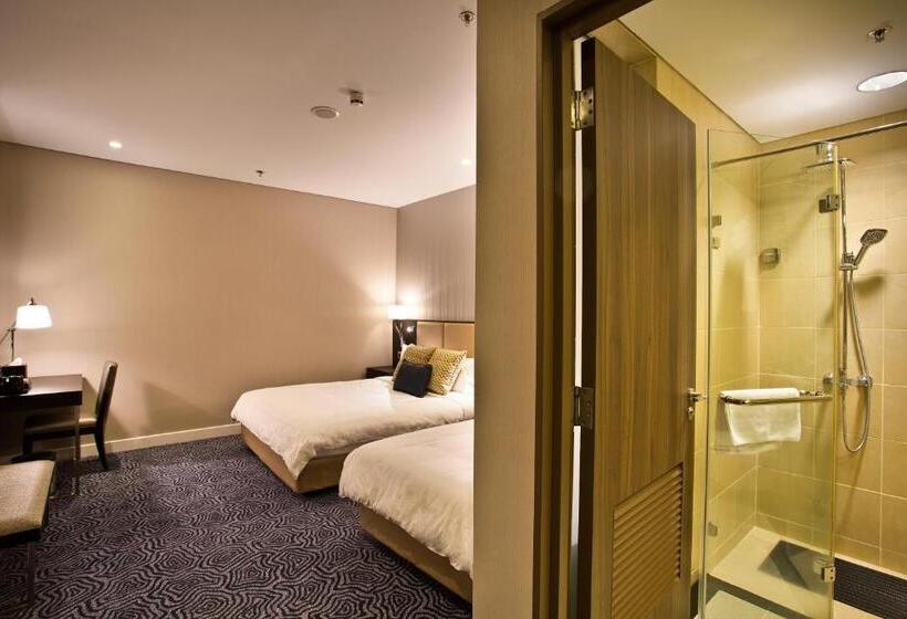 Ambassador Transit Hotel Terminal 3