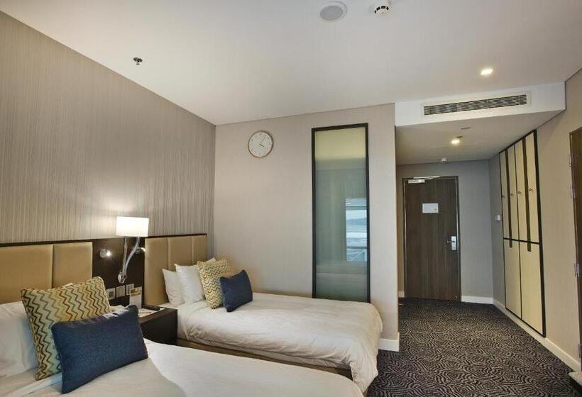 Ambassador Transit Hotel Terminal 3