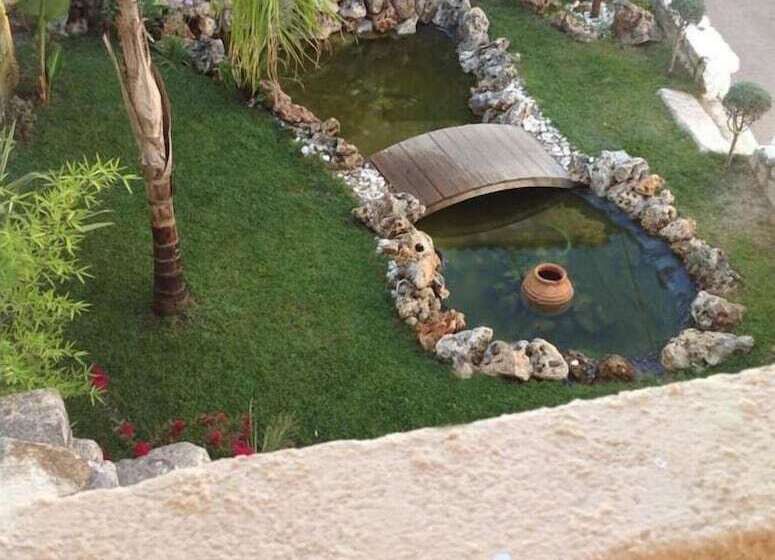 Asterias Studios & Apartments