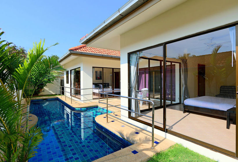 Avoca Pool Villas