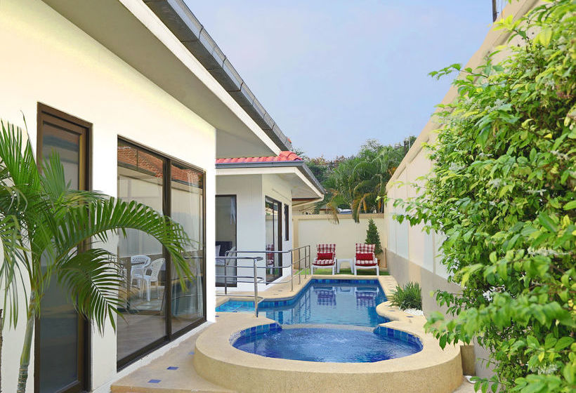 Avoca Pool Villas