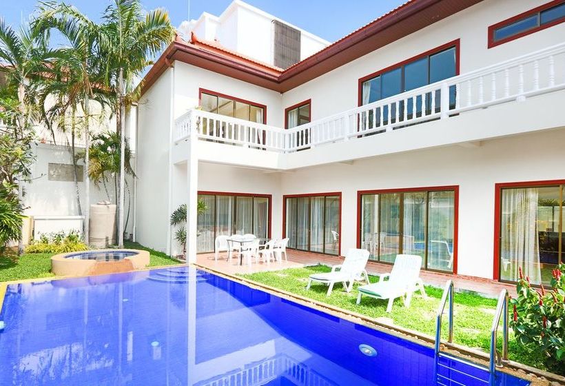 Avoca Pool Villas