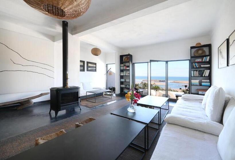 تختخواب و صبحانه El Manzar