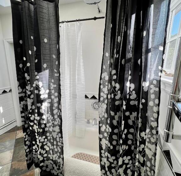 צימר Frederick William House