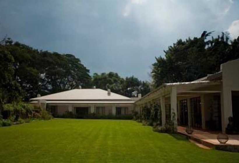 مبيت وإفطار Kings Walden Garden Manor