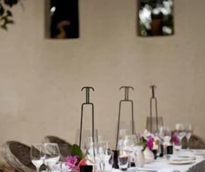 مبيت وإفطار Kings Walden Garden Manor