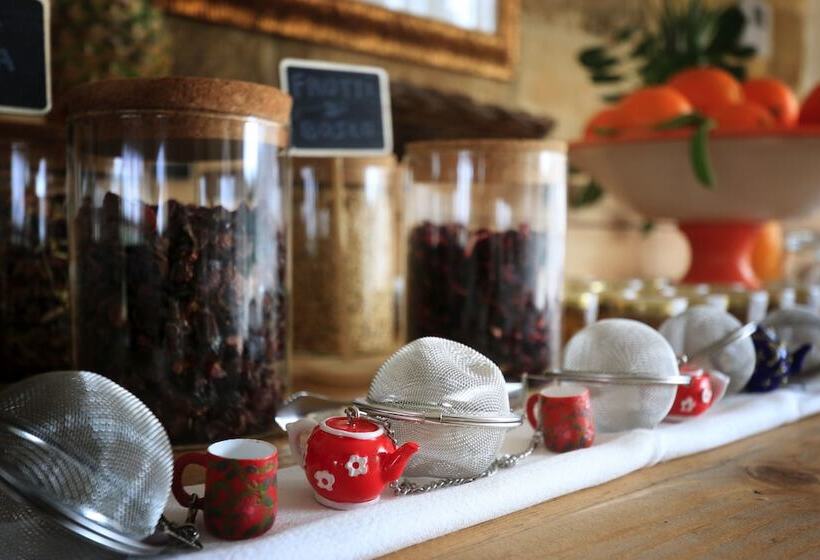 مبيت وإفطار Masseria Fano Relais & Wine