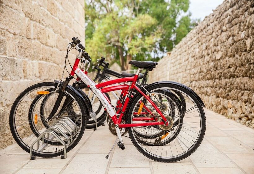 مبيت وإفطار Masseria Fano Relais & Wine