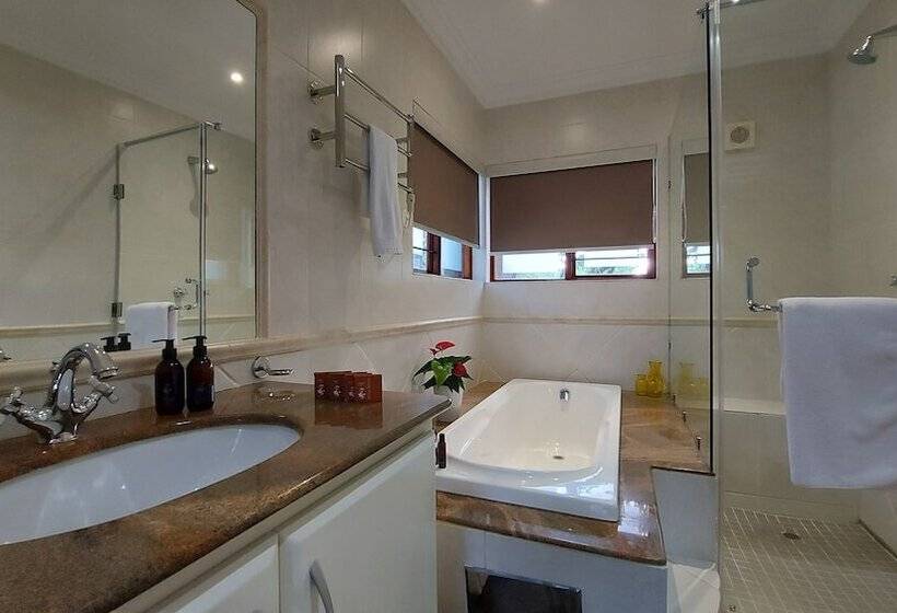 민박 Matumi Golf Lodge