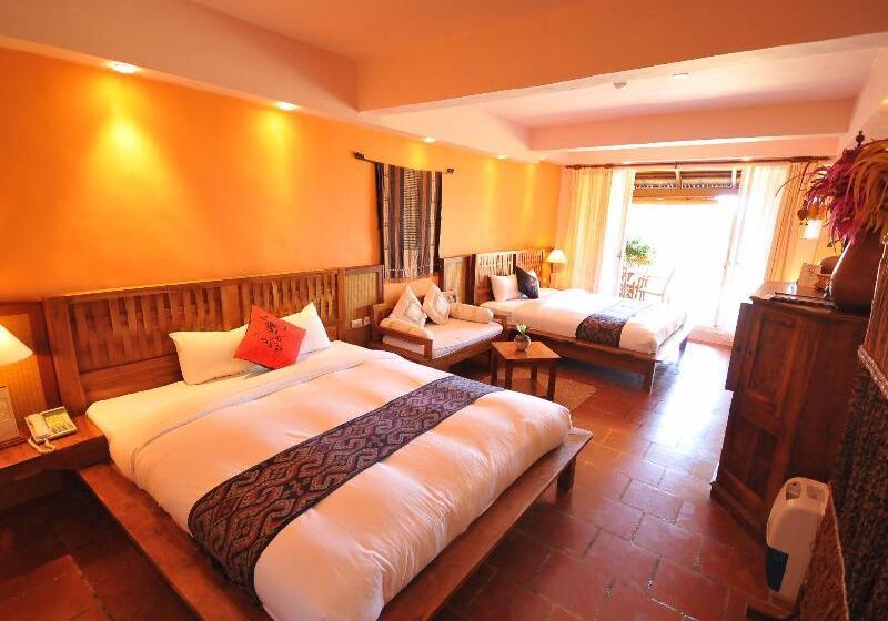 تختخواب و صبحانه Red Garden Resort