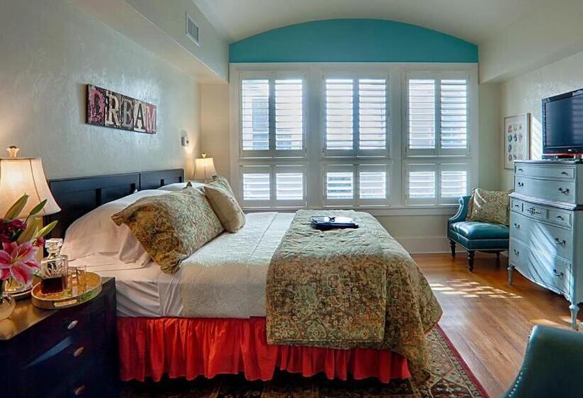 Casa De Suenos B & B