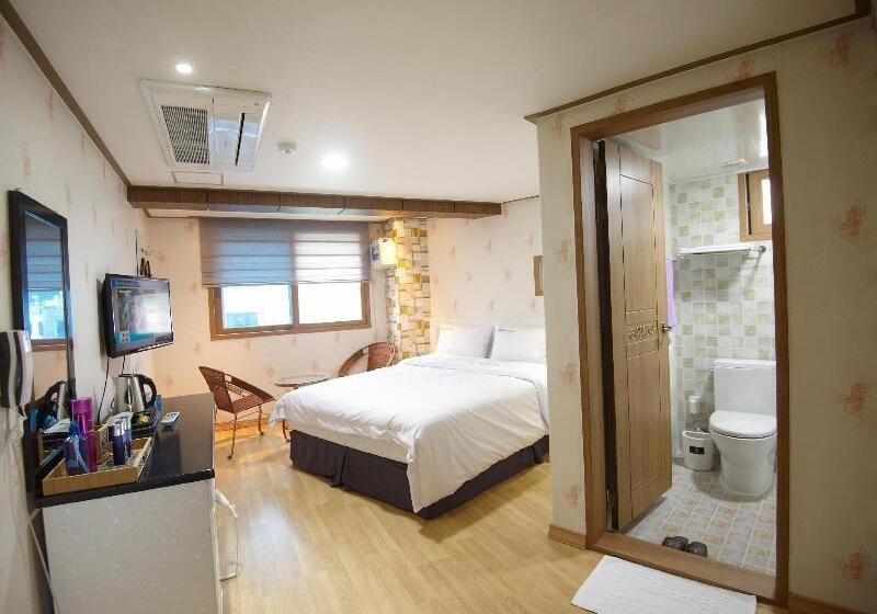 Dorcas Tourist Hostel