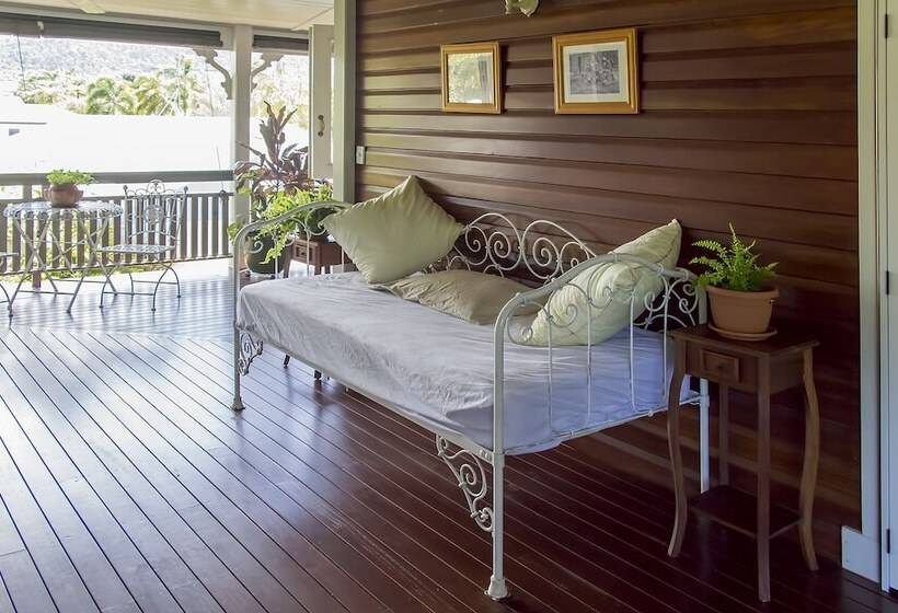 Driftwood Bed And Breakfast