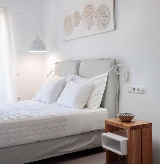 Halcyon Suites And Villas Naxos