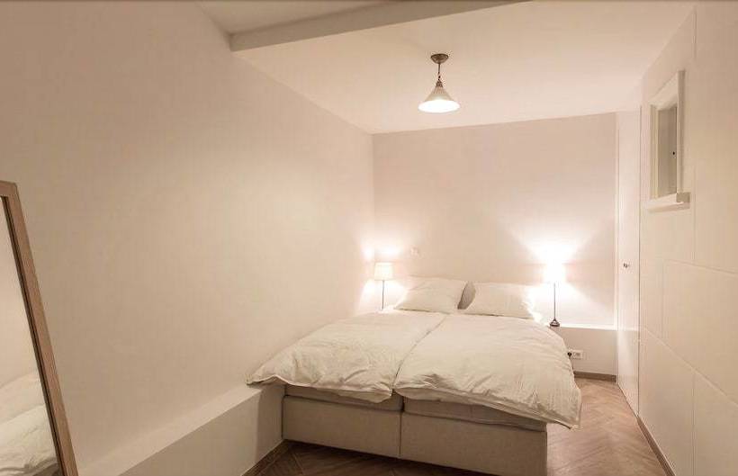 Herengracht Apartment