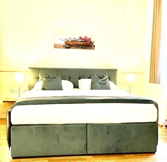 Home Sweet Apartments | Contactless Check In