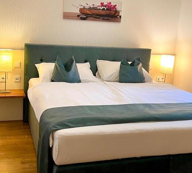 Home Sweet Apartments | Contactless Check In