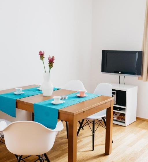 Home Sweet Apartments | Contactless Check In