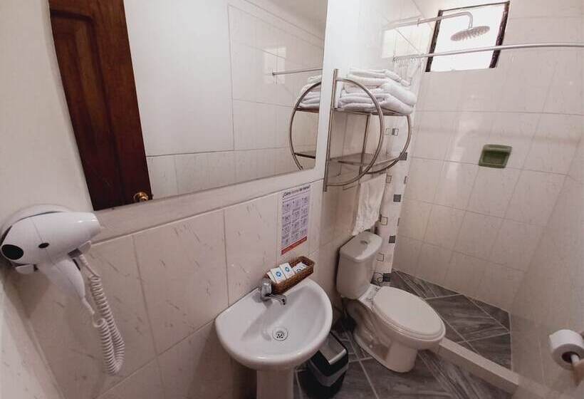 فندق فئة نجمة واحدة Humantay Lodge Ollantaytambo