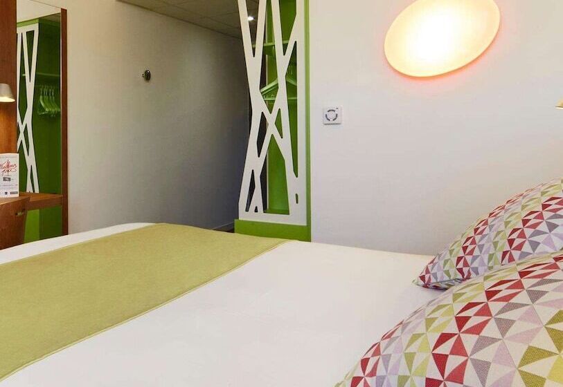 בית מלון כפרי Campanile Ales Centre  Cevennes