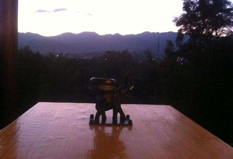 בית מלון כפרי Changpai Hill