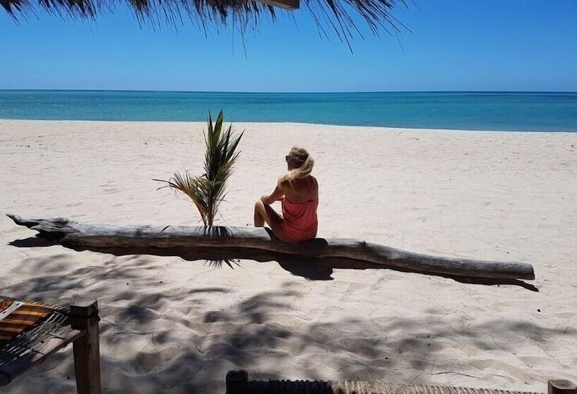 Отель Chuiba Bay Lodge