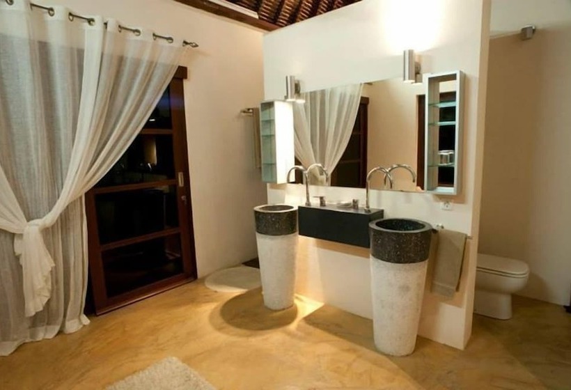 Отель Chuiba Bay Lodge