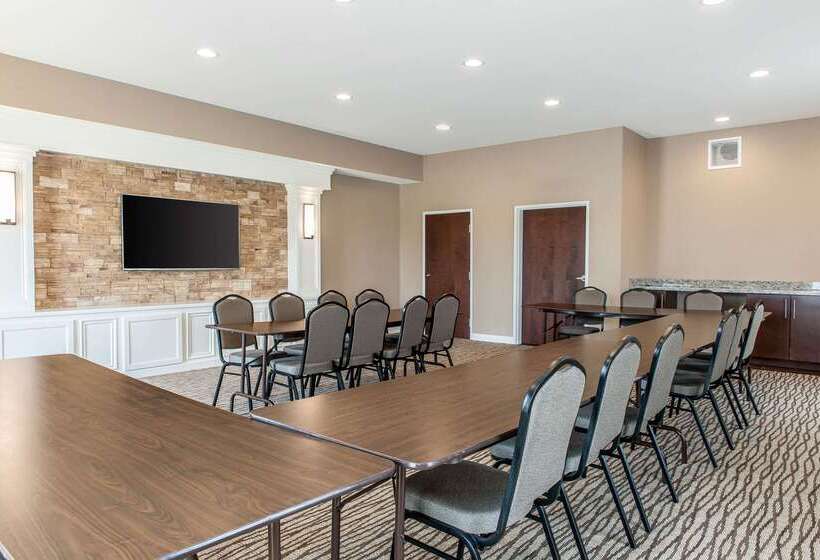 فندق Comfort Suites Rensselaer Near Fair Oaks