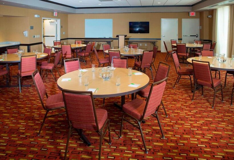 فندق Courtyard By Marriott Dallas Midlothian At Midlothian Conference Center