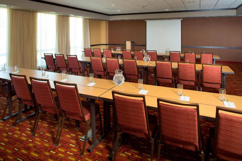 فندق Courtyard By Marriott Dallas Midlothian At Midlothian Conference Center