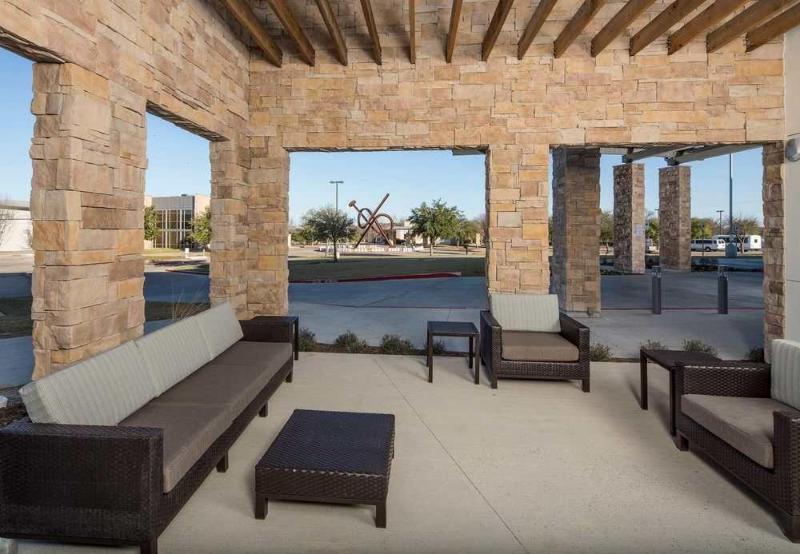 فندق Courtyard By Marriott Dallas Midlothian At Midlothian Conference Center