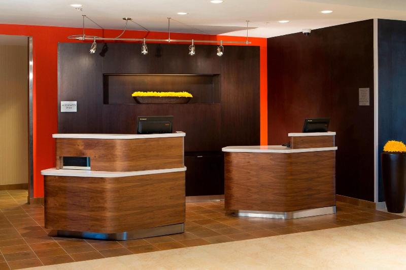 בית מלון כפרי Courtyard By Marriott Dallas Midlothian At Midlothian Conference Center