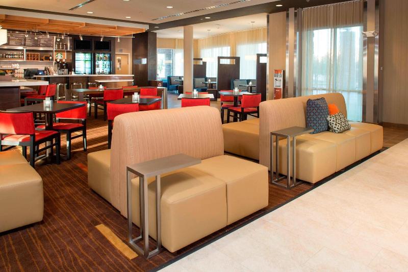 Отель Courtyard By Marriott Dallas Midlothian At Midlothian Conference Center